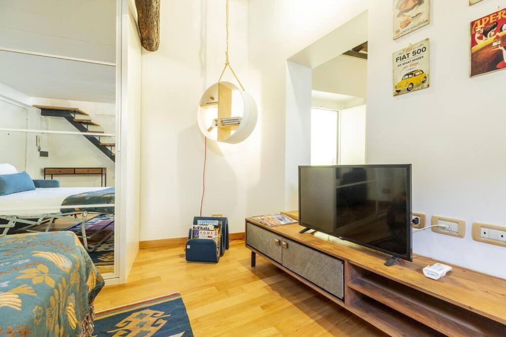 Апартаменты Monti - Stunning Loft In The Heart Of Rome'S Monti Экстерьер фото